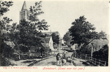 107617 Gezicht in Achter Oude Kerk te Soest, met op de achtergrond de Nederlands Hervormde kerk.